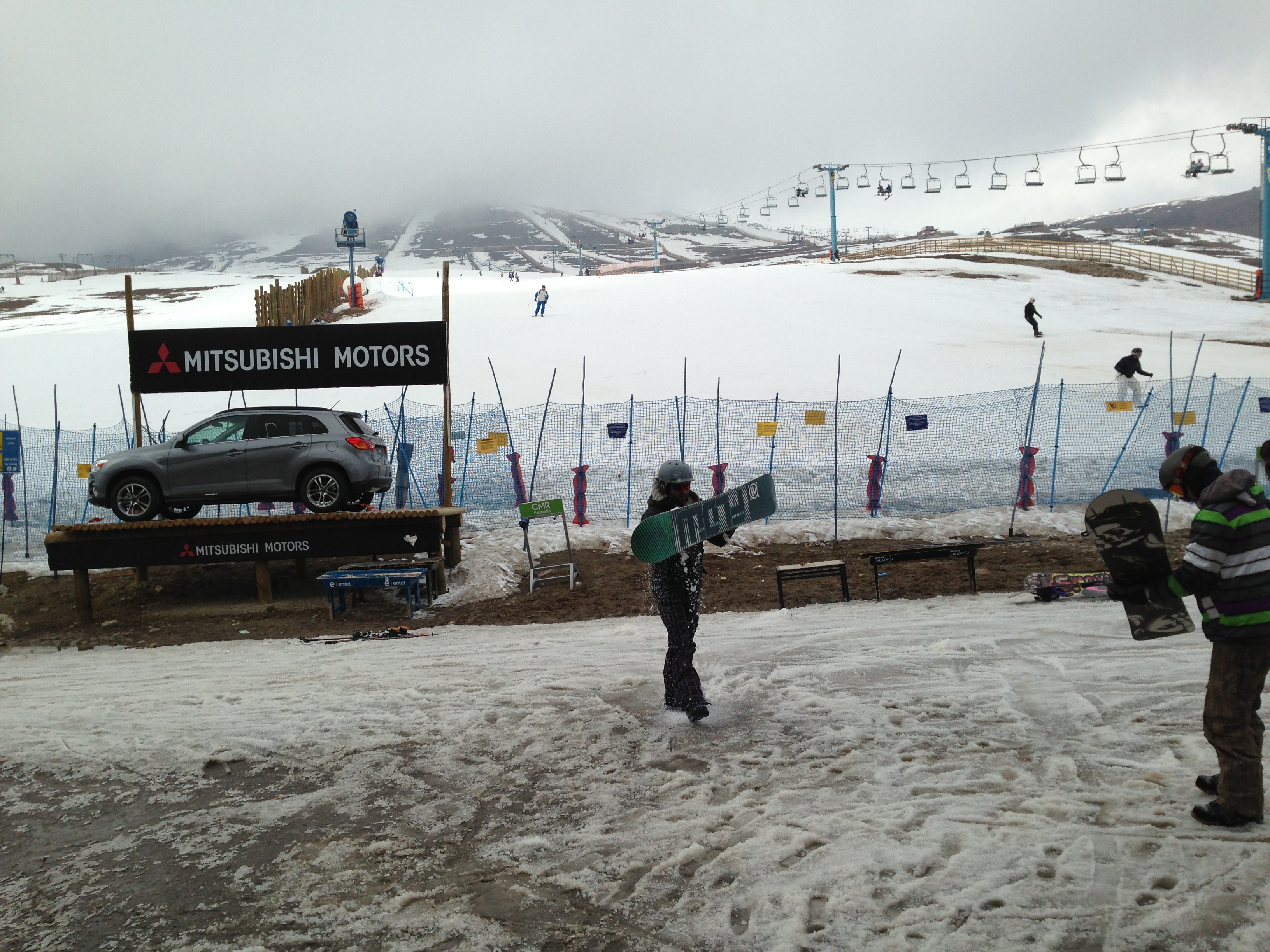 estaçao de neve na cordilheira dos andes