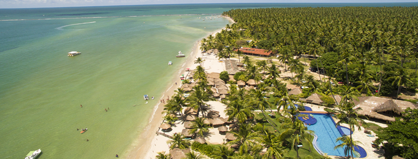 vista aerea da praia e da pousada praia dos carneiros